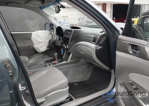 2009 Subaru Forester 2.5X Limited z USA, uszkodzony, nr VIN JF2SH64639H737499